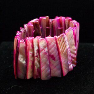 1-3/4 WIDE PRETTY-IN-PINK STRETCH BRACELET - JBYSP1